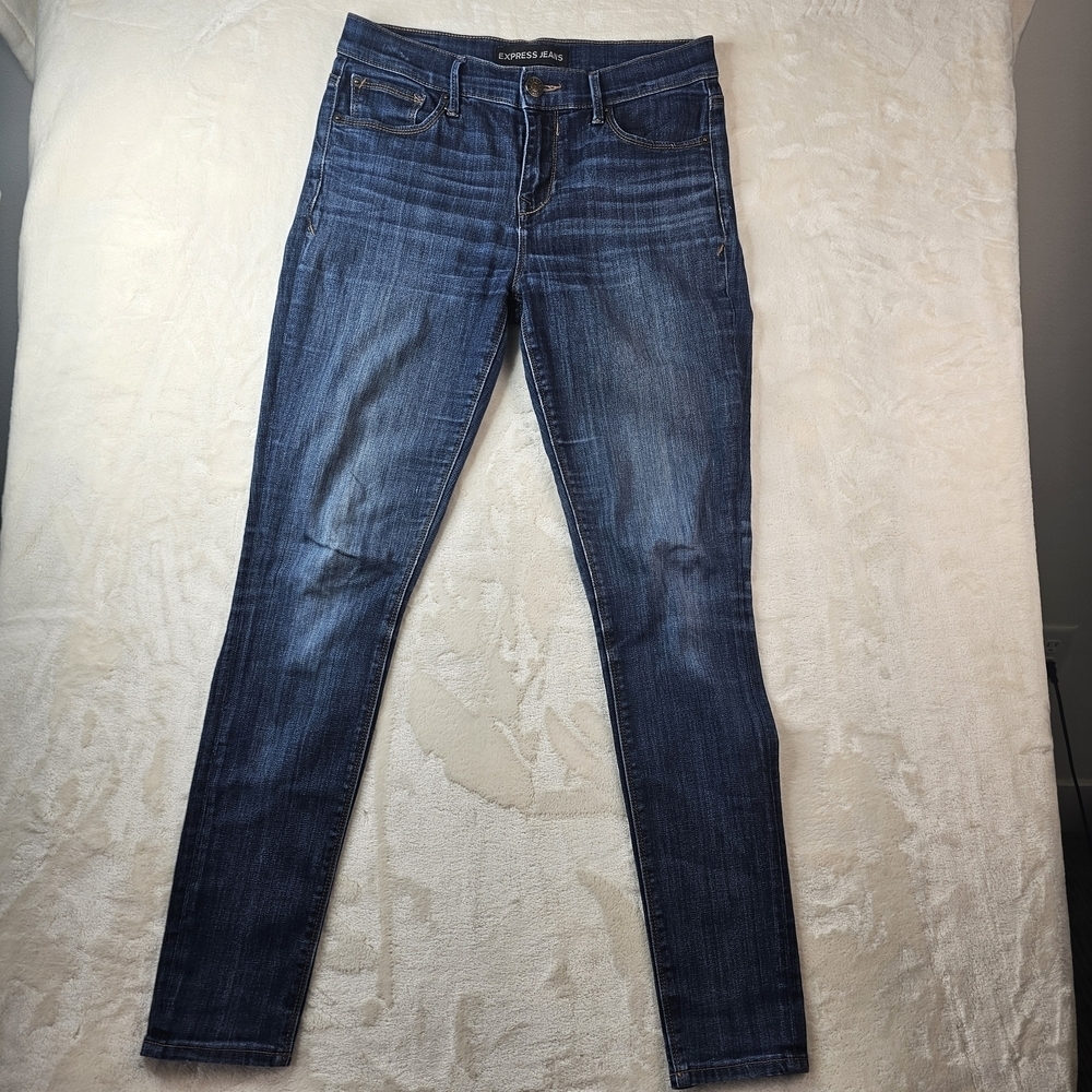 Express Jeans mid Rise Legging Women’s 8 Jegging Medium Blue stretch comfort